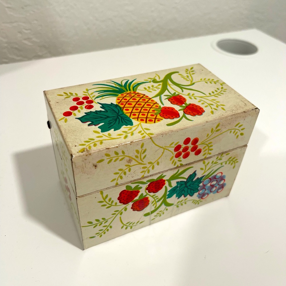 J. CHEIN & CO. Vintage metal recipe box